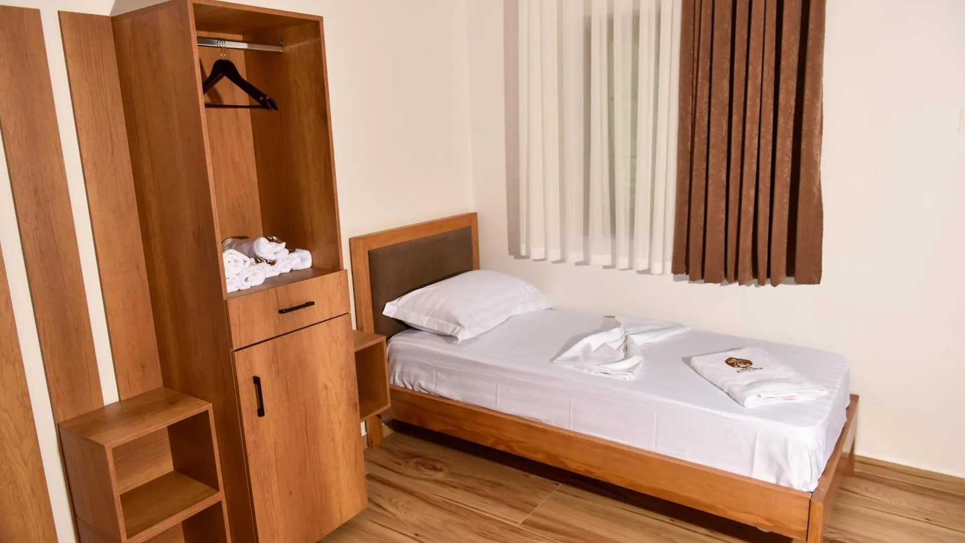Hotel Zallina Theth Albanie